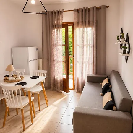 Evgenia Apartment *